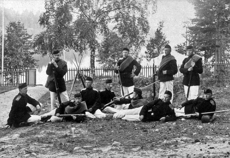 21. reservikomppanian miehiä Savonlinnassa 1894. Museovirasto, historian kuvakokoelma.